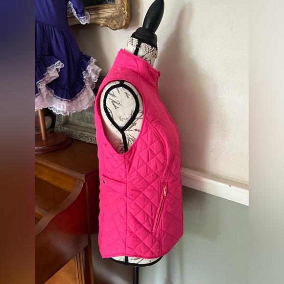 🩷Crown & Ivy Hot Pink Flamingo Barbie Core Quilted Vest S NWT 72.50‼️FINAL SALE - Picture 6 of 8